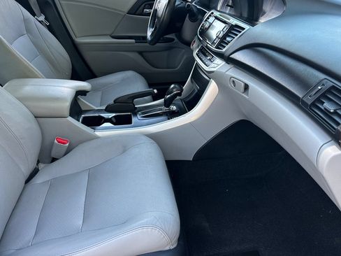 Used 2015 Honda Accord EX-L image 15