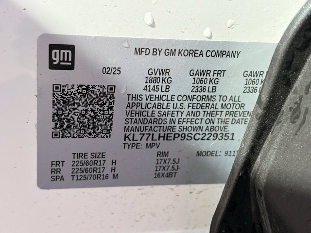 Used 2025 Chevrolet Trax LT FWD image 22