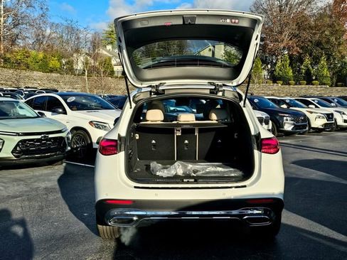 New 2026 Mercedes-Benz GLC 300 4MATIC image 9