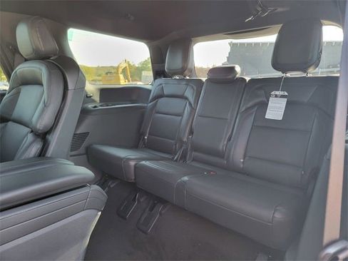 New 2025 Lincoln Navigator Reserve w/ Jet Appearance Package image 21