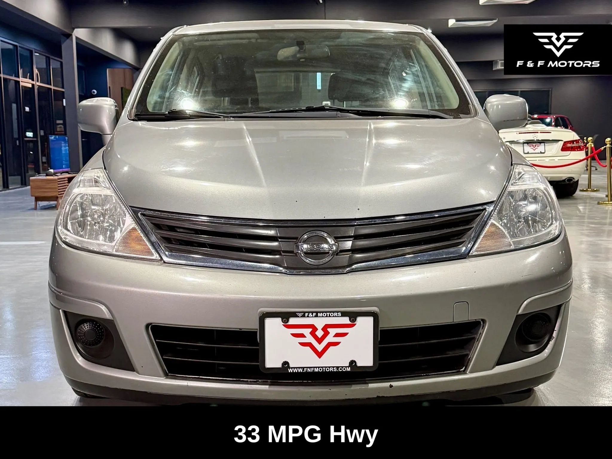 Used 2012 Nissan Versa 1.8 S w/ Plus Pkg FWD image 3