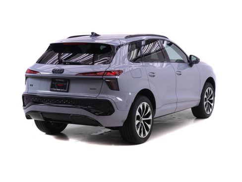 New 2026 Audi Q3 quattro 2.0T AWD/4WD image 4