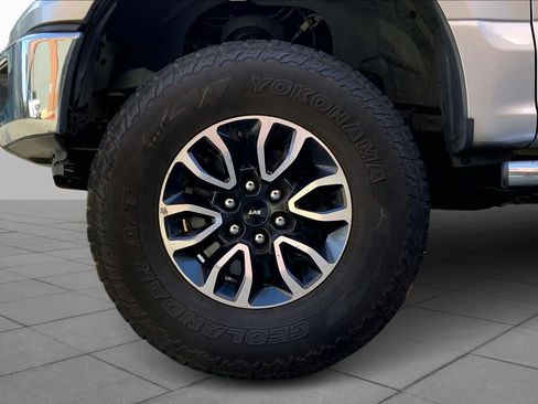 Used 2017 Ford F150 XLT image 10