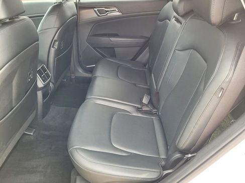 Used 2024 Kia Sportage EX image 35