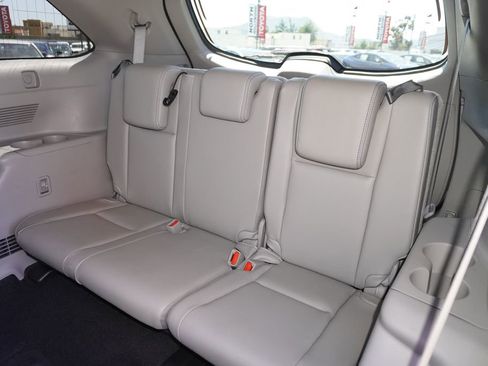 Used 2018 Toyota Highlander XLE FWD image 10