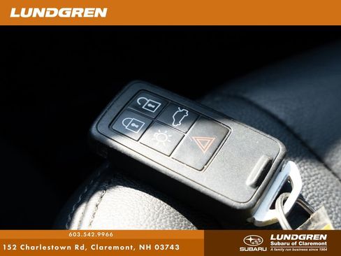 Used 2017 Volvo V60 T5 Premier w/ Convenience Package image 41