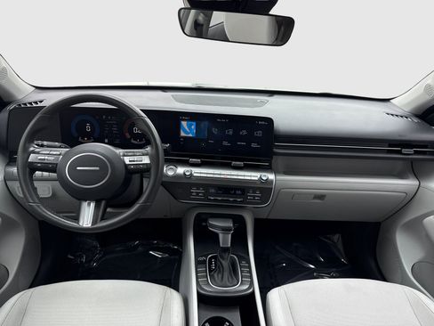Used 2025 Hyundai Kona SEL FWD image 20