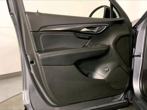 Used 2022 Buick Envision Essence w/ Sport Touring Package image 24