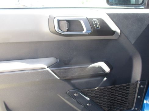 Used 2023 Ford Bronco Big Bend w/ Sasquatch Package AWD/4WD image 36