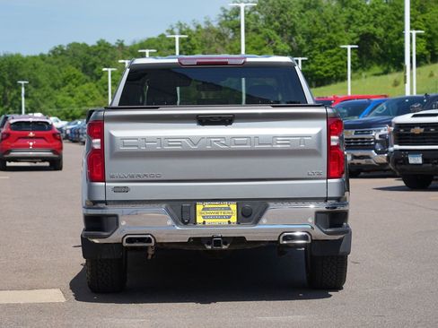 Used 2024 Chevrolet Silverado 1500 LTZ AWD/4WD image 4