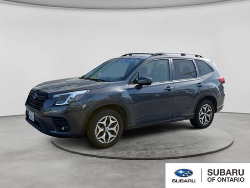 Used 2024 Subaru Forester Premium AWD/4WD image 1