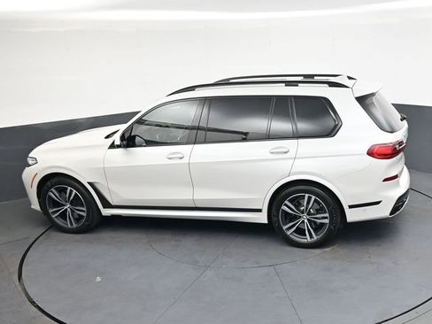 Used 2021 BMW X7 xDrive40i w/ M Sport Package image 25