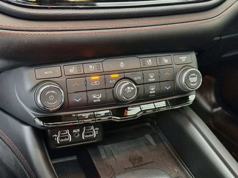 Used 2023 Dodge Durango R/T RWD image 21
