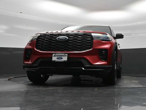 New 2026 Ford Explorer ST-Line w/ ST-Line Street Pack image 29