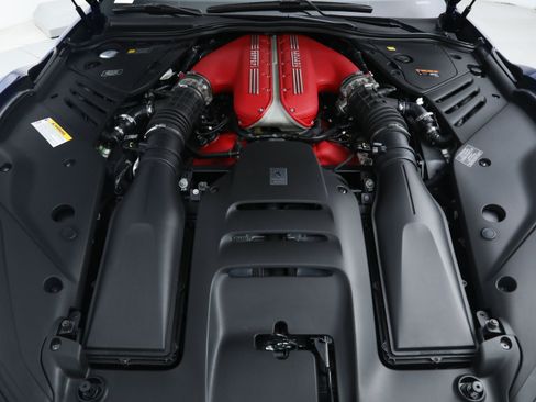 Certified 2022 Ferrari 812 Competizione RWD image 40