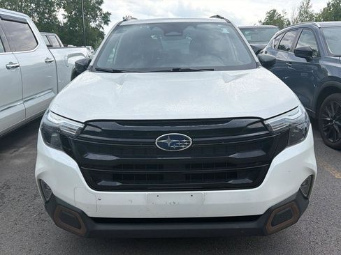 Used 2025 Subaru Forester Sport AWD/4WD image 2