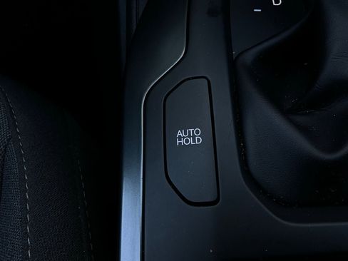 Used 2025 Kia K4 LXS image 23