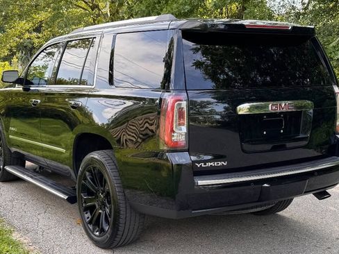 Used 2019 GMC Yukon Denali w/ Denali Ultimate Package AWD/4WD image 4