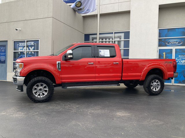 Used 2022 Ford F350 XLT w/ XLT Premium Package AWD/4WD image 4