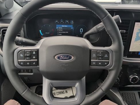 New 2026 Ford F250 Lariat w/ Black Appearance Package AWD/4WD image 17