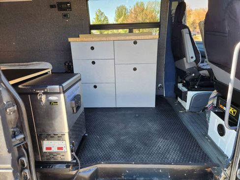 Used 2006 Dodge Sprinter 2500 w/ PWR Convenience Group RWD image 8
