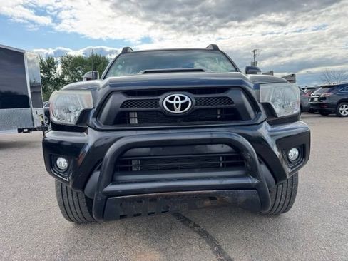 Used 2014 Toyota Tacoma 4x4 Double Cab w/ TRD Sport Package image 2
