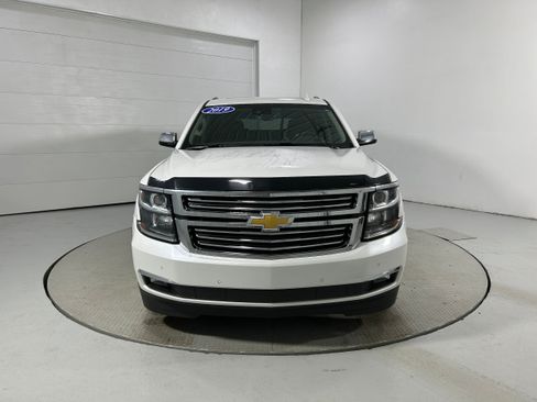 Used 2019 Chevrolet Tahoe Premier AWD/4WD image 18