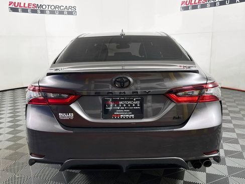 Used 2022 Toyota Camry SE w/ Cold Weather Package FWD image 6