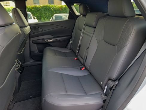 Used 2023 Lexus RX 350 Premium w/ Accessory Package AWD/4WD image 28