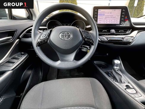 Certified 2020 Toyota C-HR LE image 5