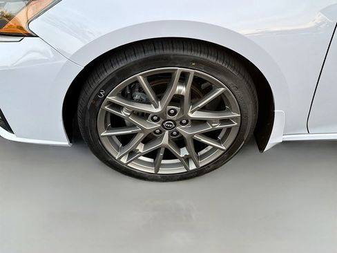 Used 2024 Nissan Altima 2.0 SR image 27