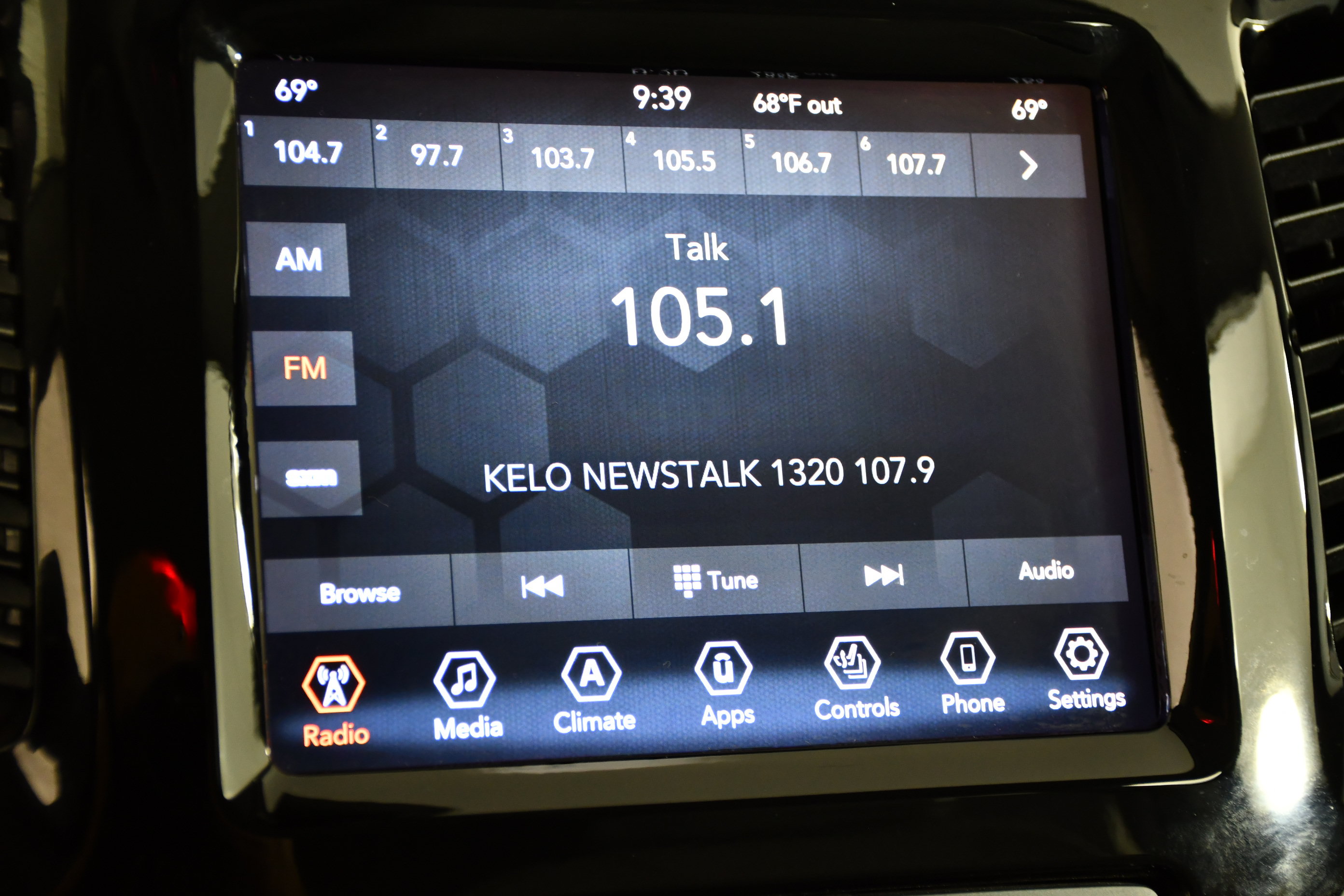 Used 2020 Jeep Cherokee Limited AWD/4WD image 26