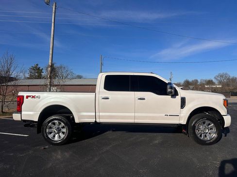 Used 2017 Ford F350 Platinum w/ Platinum Ultimate Package image 7