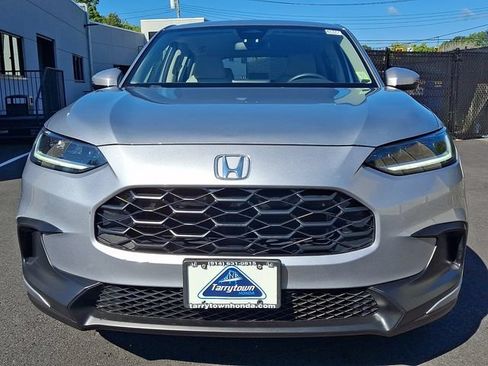Used 2024 Honda HR-V LX image 2