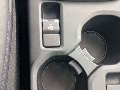 Certified 2025 Subaru Forester Limited w/ Popular Package #2 image 26