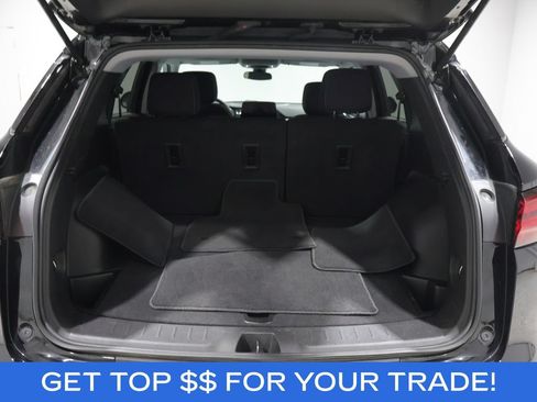 Used 2025 Chevrolet Blazer LT AWD/4WD image 4