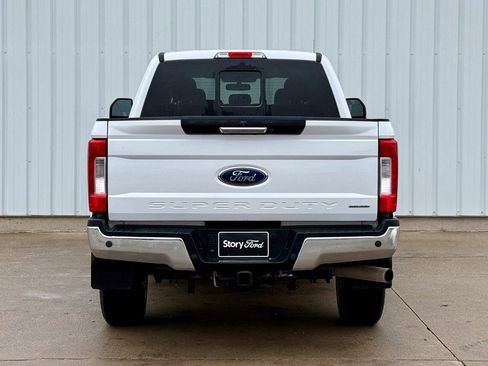 Used 2019 Ford F250 Lariat w/ Lariat Value Package image 4