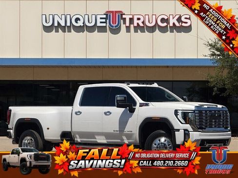 Used 2024 GMC Sierra 3500 Denali w/ Denali Reserve Package AWD/4WD image 1