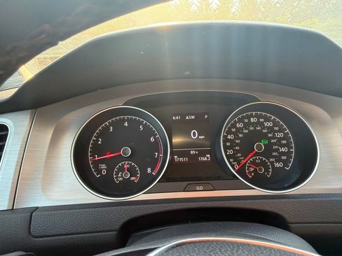 Used 2016 Volkswagen Golf S FWD image 11