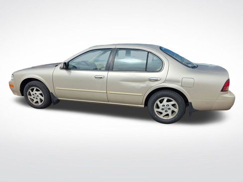 Used 1998 Nissan Maxima GLE FWD image 8