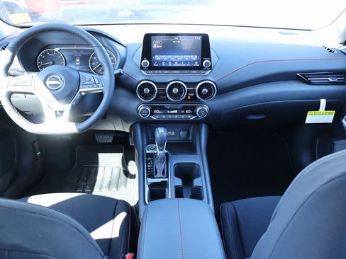 New 2025 Nissan Sentra SR image 6