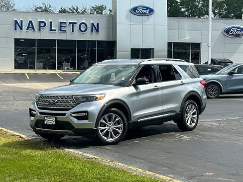 Certified 2022 Ford Explorer Limited w/ Equipment Group 301A AWD/4WD image 1