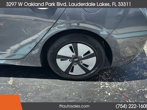 Used 2018 Hyundai Ioniq Blue FWD image 16