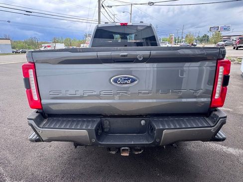Used 2023 Ford F250 XLT w/ XLT Premium Package AWD/4WD image 4
