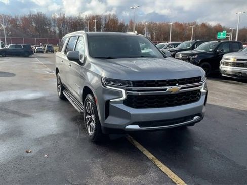 Certified 2023 Chevrolet Suburban LS image 2