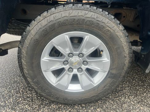 Used 2019 Chevrolet Silverado 1500 LT w/ Remote Start Package image 29