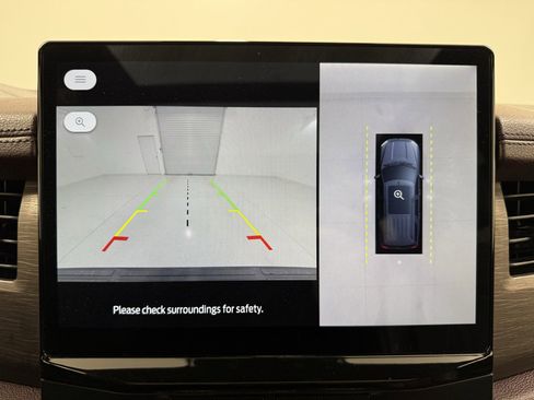 Used 2024 Ford Expedition Limited image 18