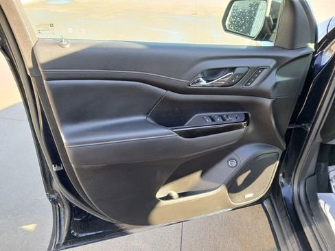 Used 2022 GMC Acadia AT4 image 10