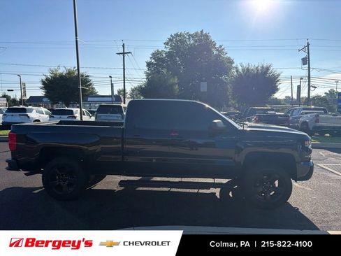 Used 2019 Chevrolet Silverado 1500 Custom w/ LPO, Essentials Package AWD/4WD image 3