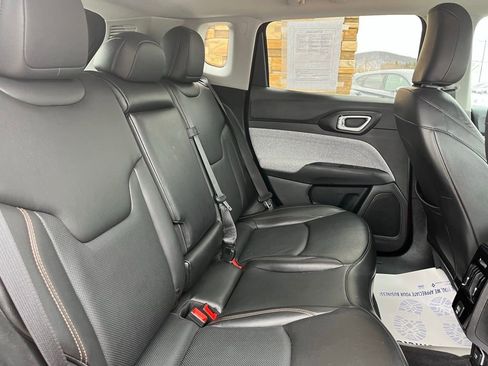 Used 2022 Jeep Compass Latitude image 29